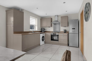 Photo 32- click for photo gallery